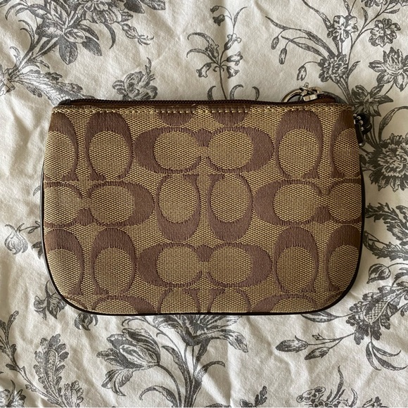 Coach Wristlet - Picture 3 of 4